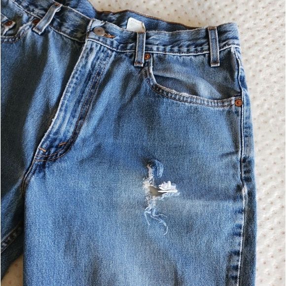 Vintage 550' s Distressed Medium wash jeans 👖 - Picture 9 of 16
